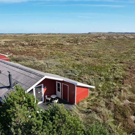Lovely Summer House On Natural Grounds Nyaraló