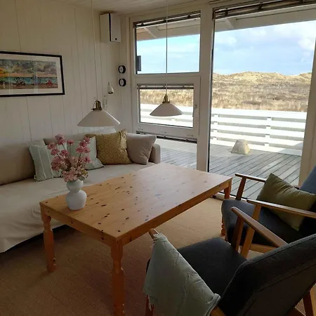 Nyaraló Lovely Summer House On Natural Grounds *