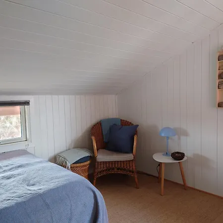 Lovely Summer House On Natural Grounds Holiday home *