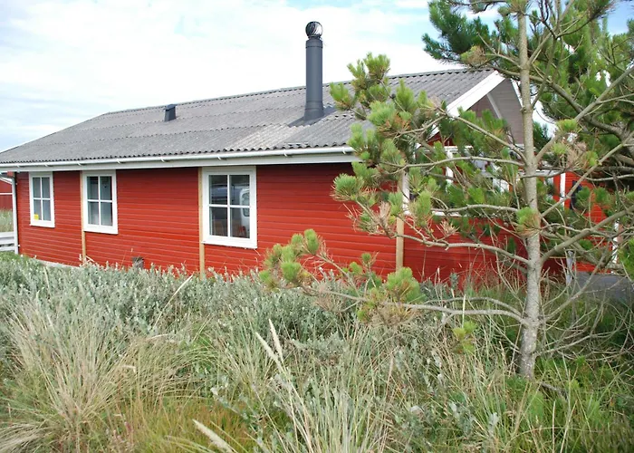 Casa de Férias Lovely Summer House On Natural Grounds *